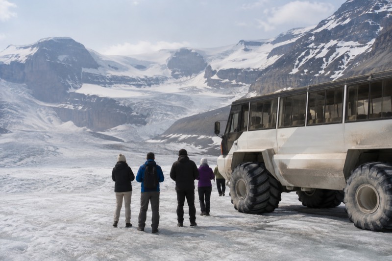 Small-Group Ice Odyssey Experience