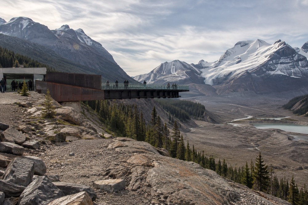 The glass-floored Columbia Icefield Skywalk curving out over the Sunwapta Valley