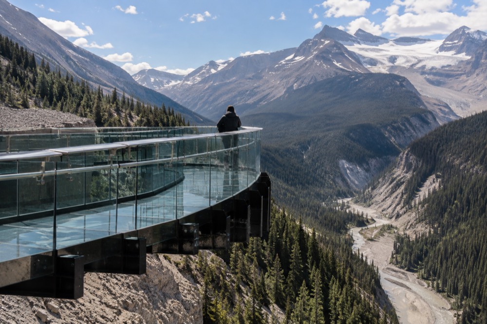 The glass-floored Columbia Icefield Skywalk curving out over the Sunwapta Valley